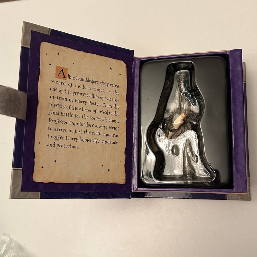 NEW NIB Hallmark Keepsake Ornament Harry Potter Dumbledore Vintage 2000 - Picture 4 of 5